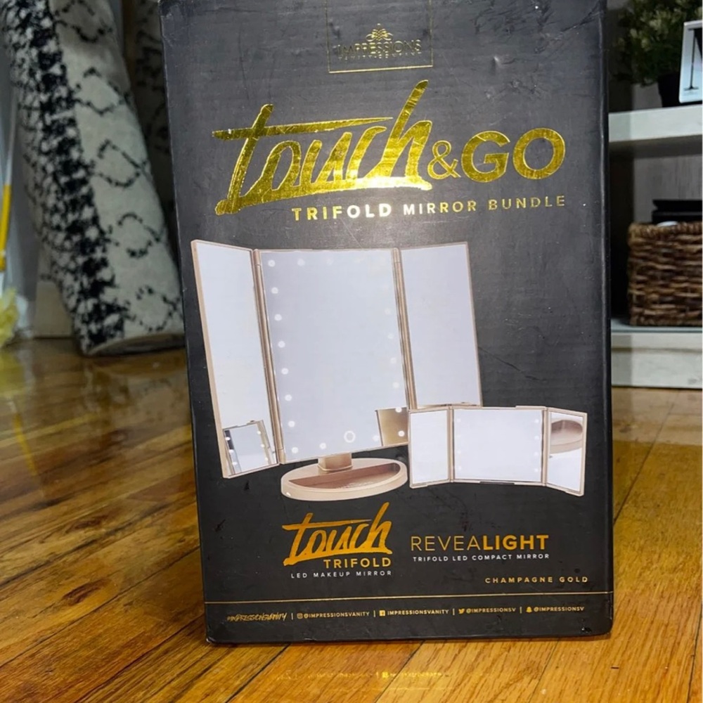 Impressions Vanity Touch & Go trifold Mirror